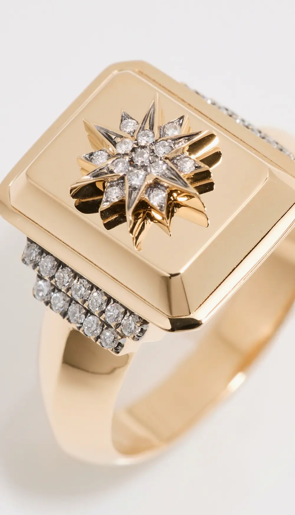 Sorellina Victorian Star Gold Signet Ring