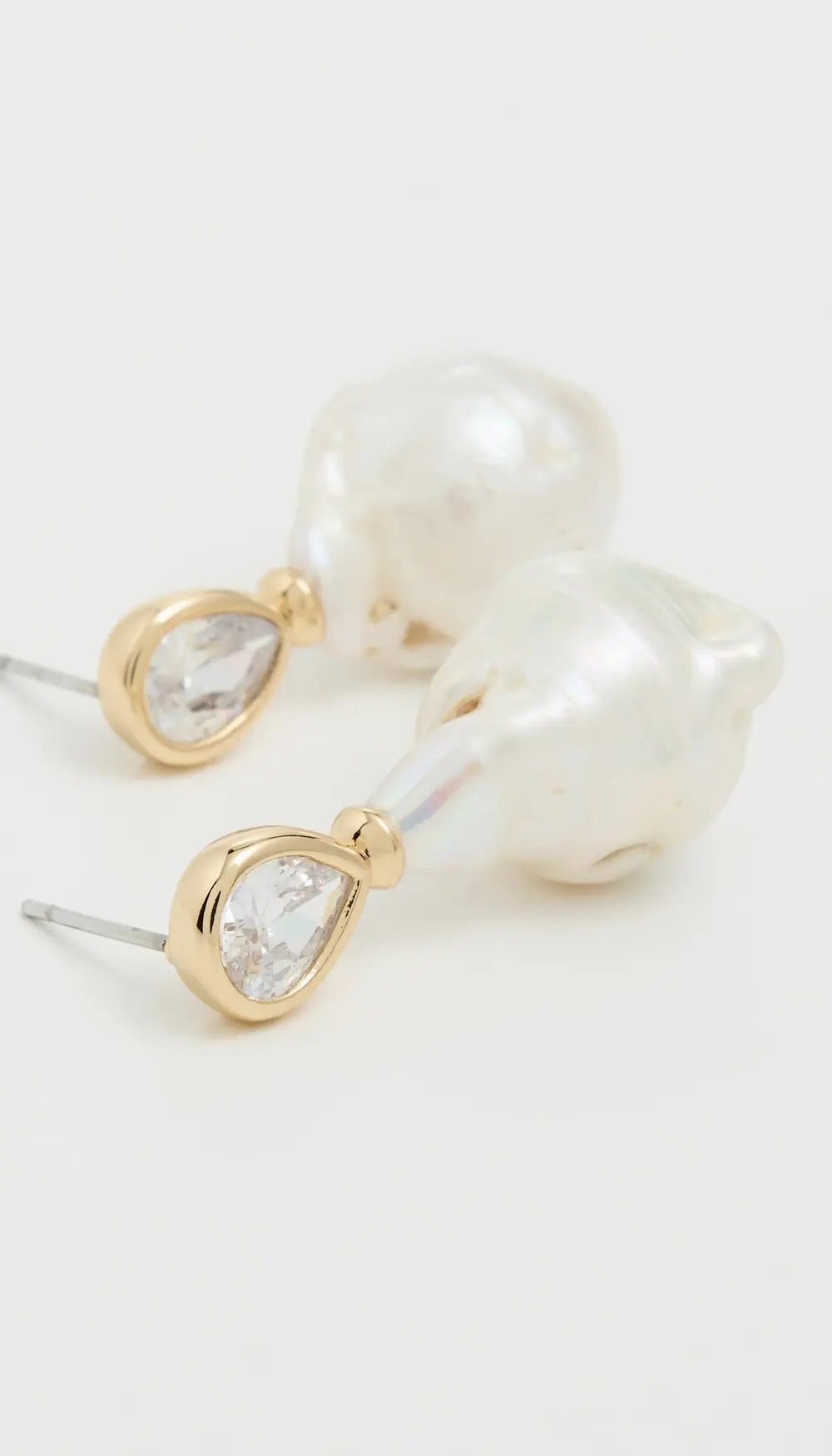 Ettika Freshwater Heirloom Earrings