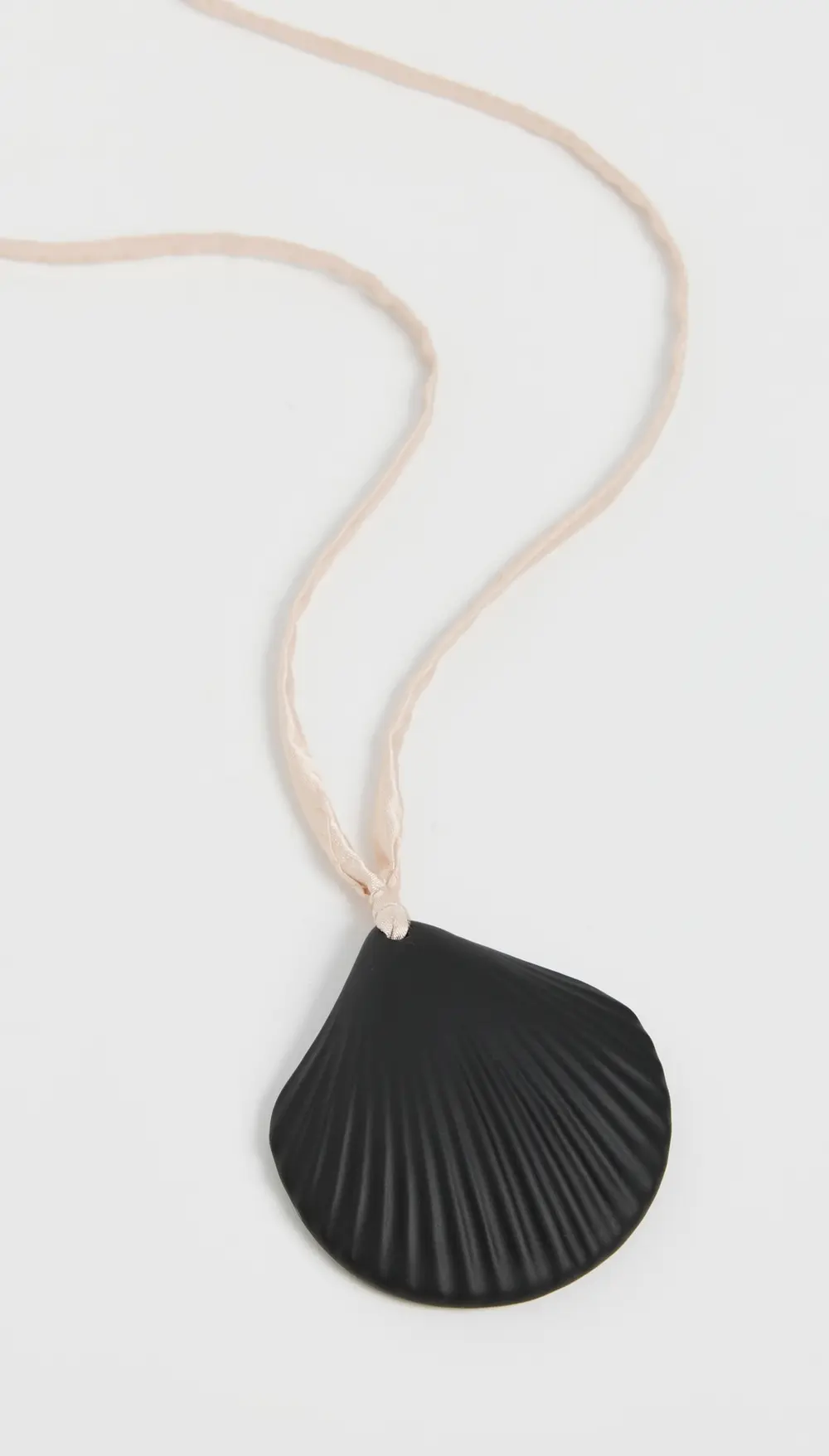 Heaven Mayhem Aster Black Necklace