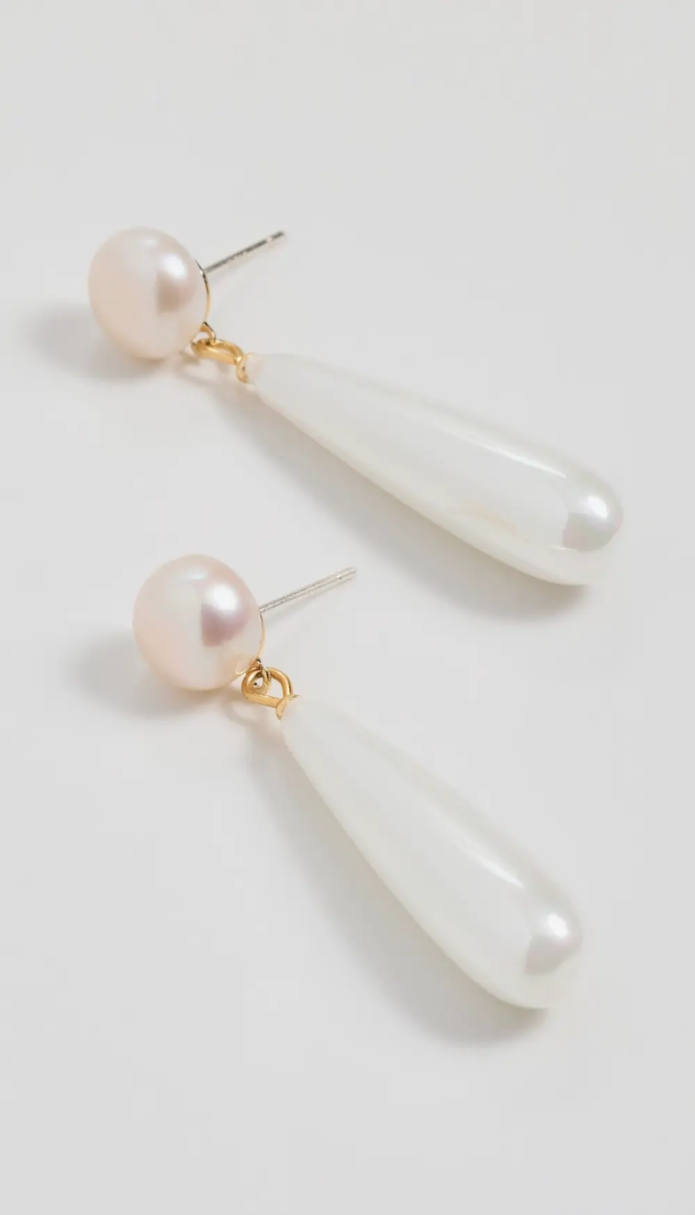 SHASHI Linnea Pearl Earrings