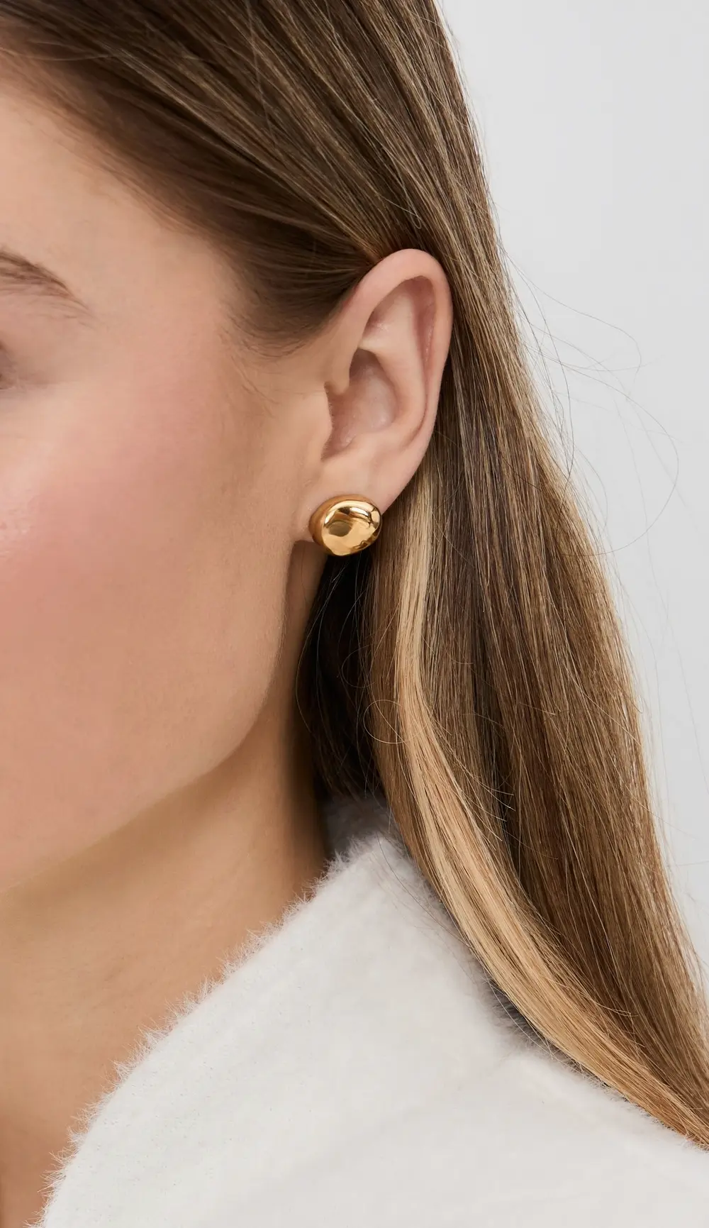 AGMES Small Gia Studs
