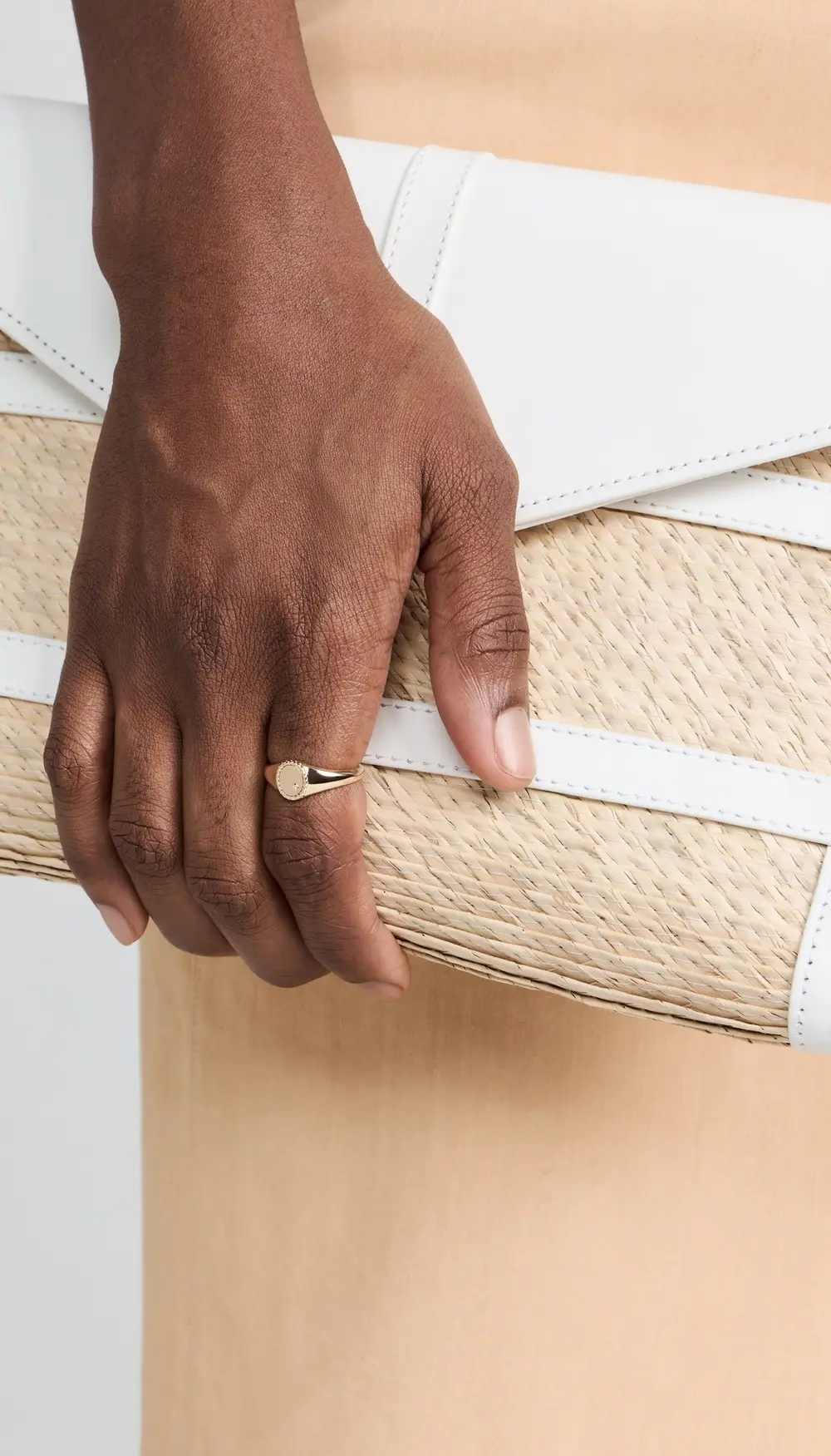 Yvonne Leon Baby Chevaliere Ovale Gold Ring