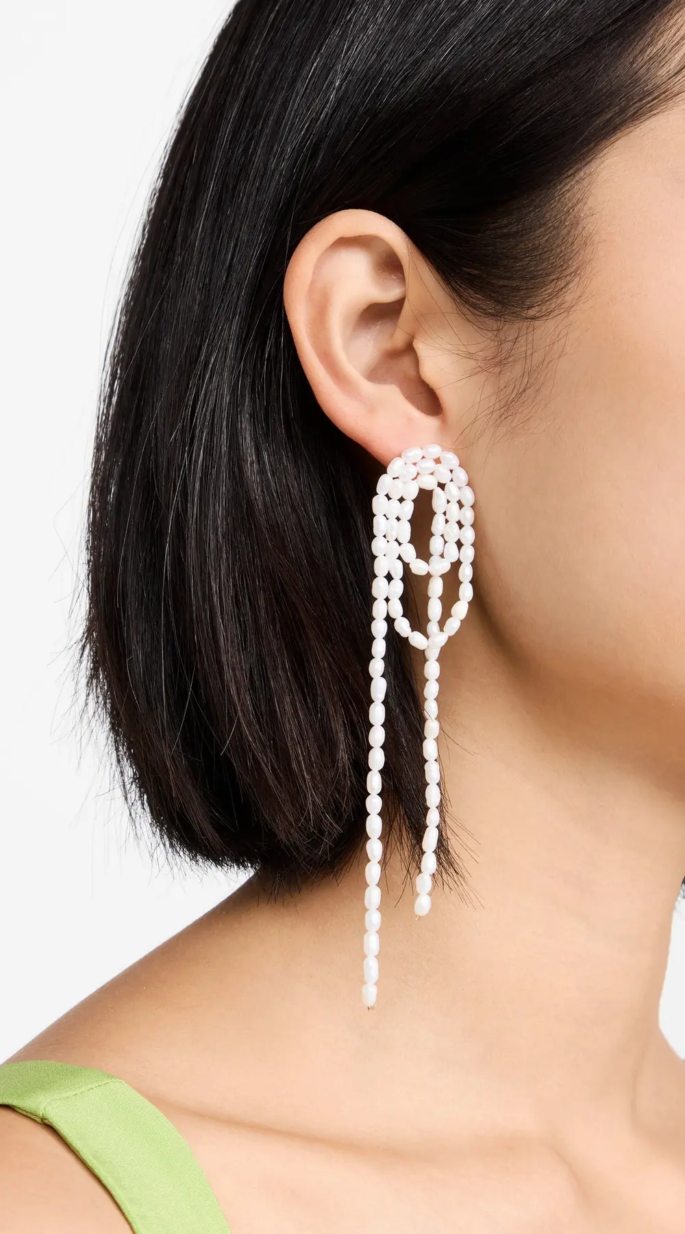 SHASHI Vroom Pearl Earrings