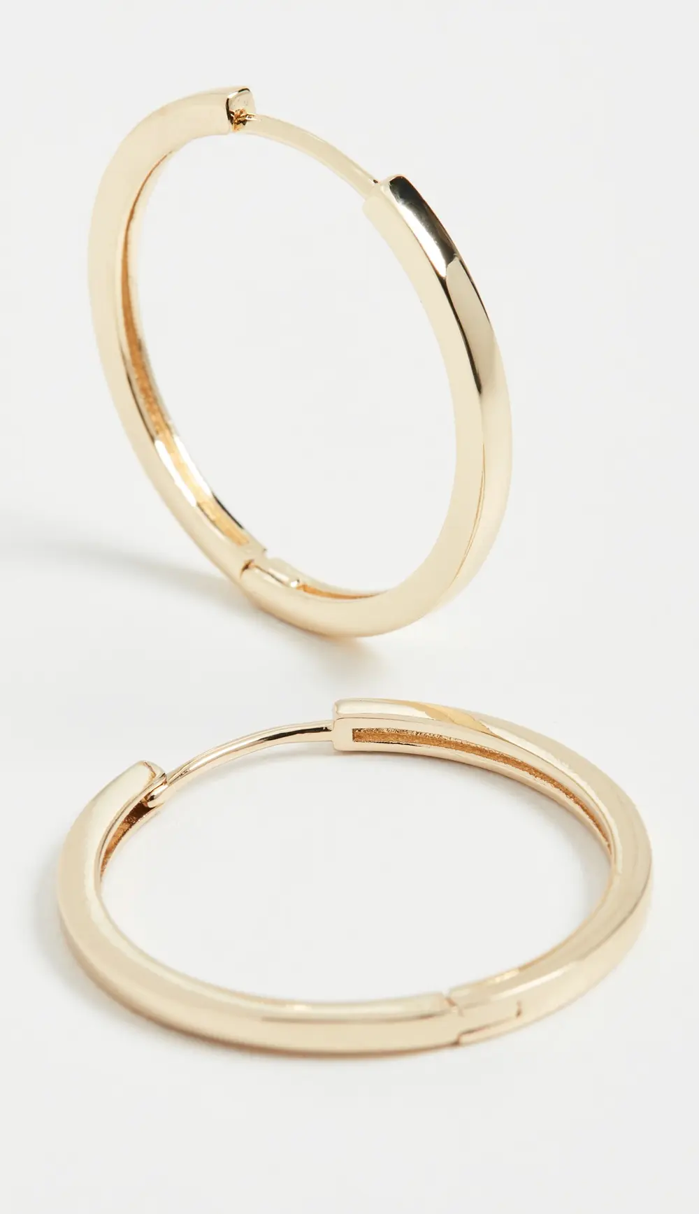 SHASHI Timeless Hoops