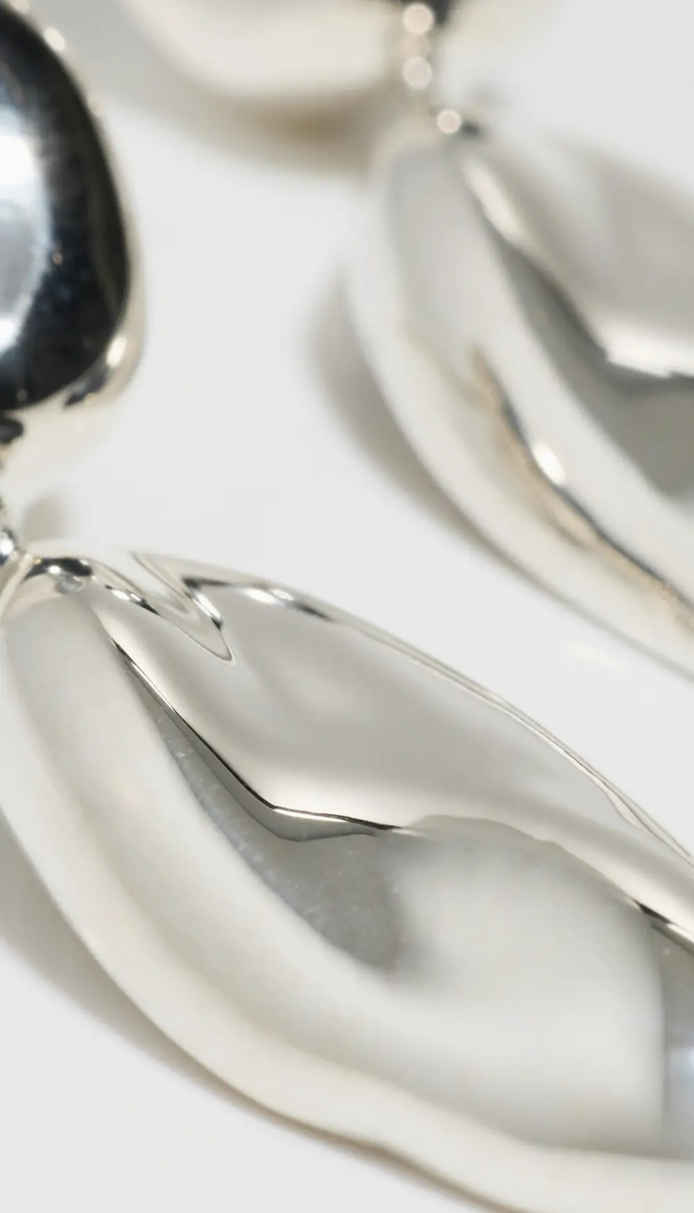 AGMES Short Patrice Earrings