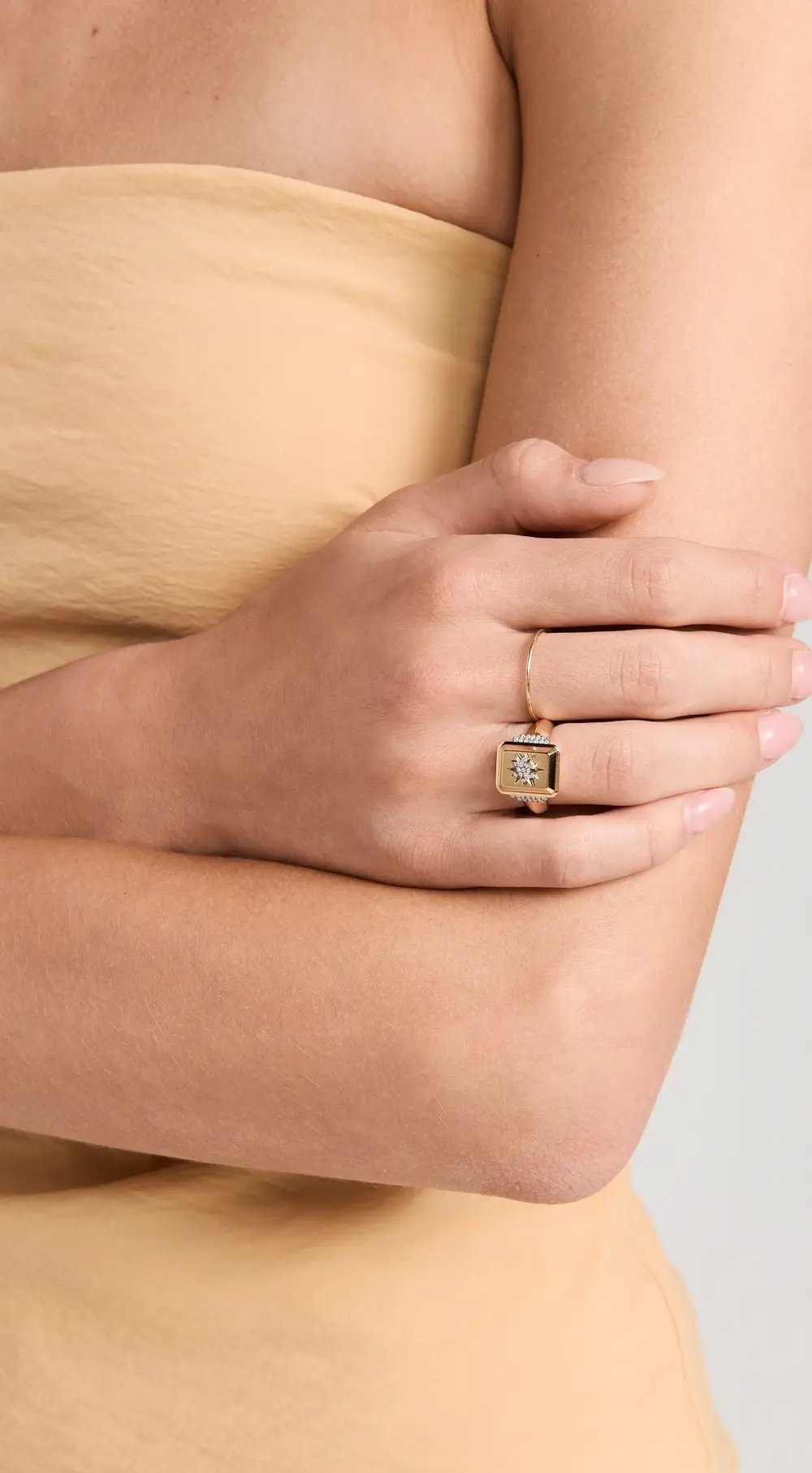 Sorellina Victorian Star Gold Signet Ring