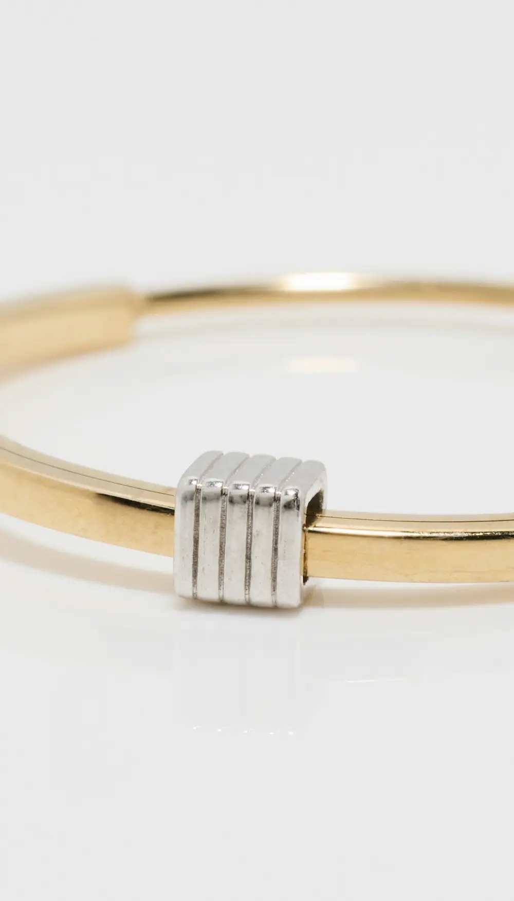 IVI Los Angeles 18k Gold Joia Slim Hoops