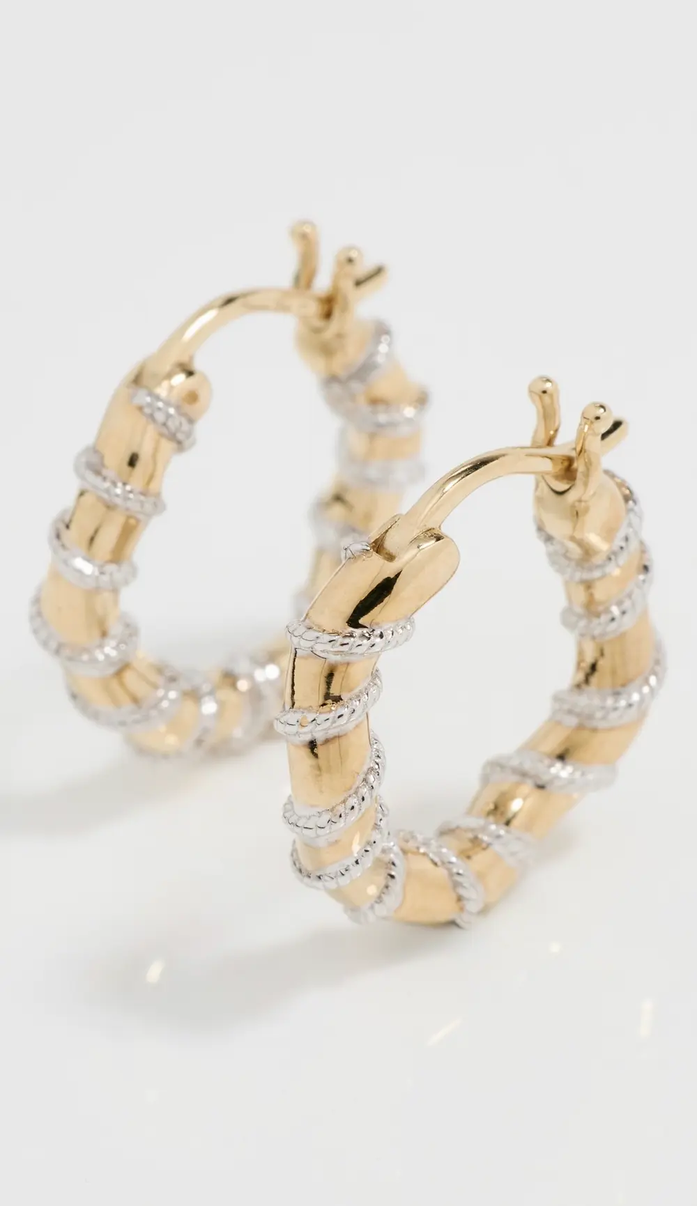 Yvonne Leon Paire De Mini Creoles Twistees Gold OJ Earrings