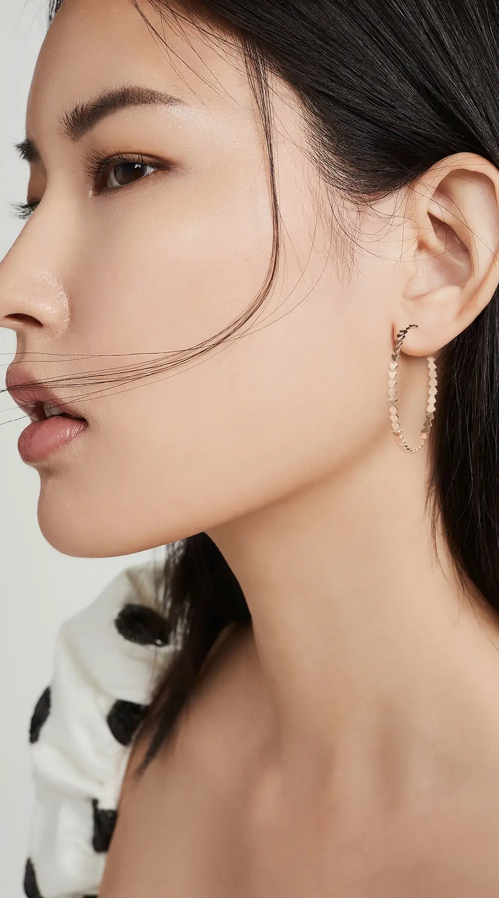 Jennifer Zeuner Jewelry Drea Hoop Earrings
