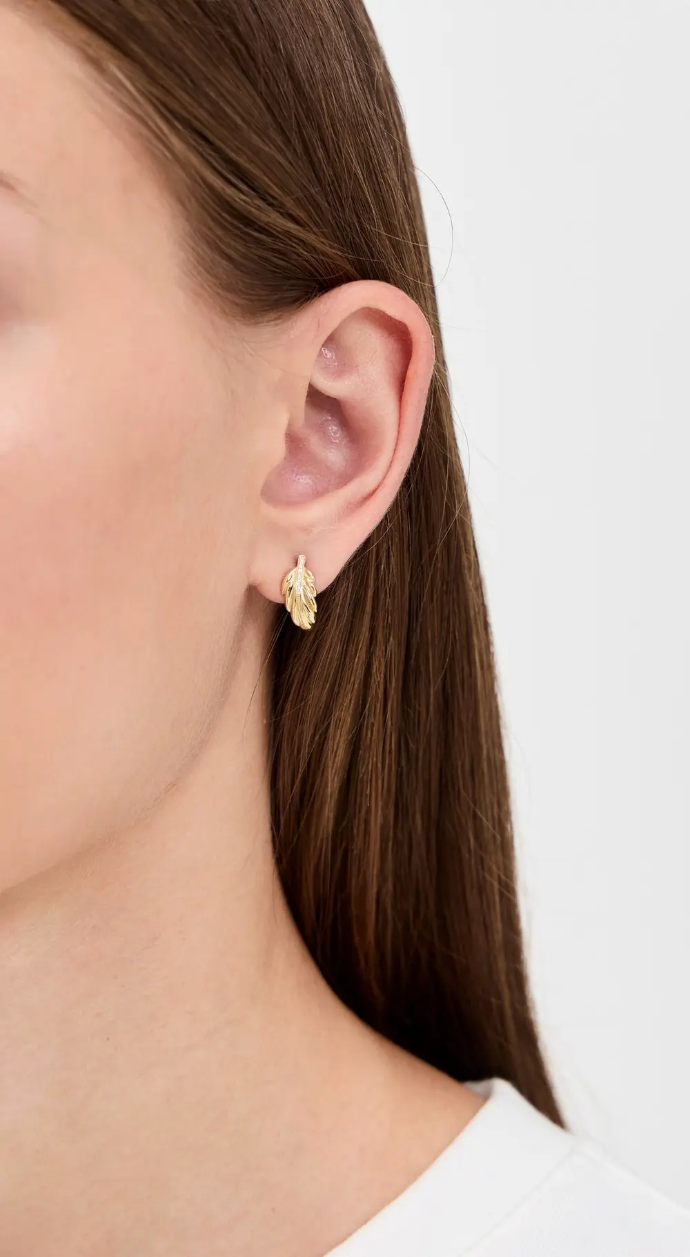 Isa Grutman 18k Small Leaf J Hoops