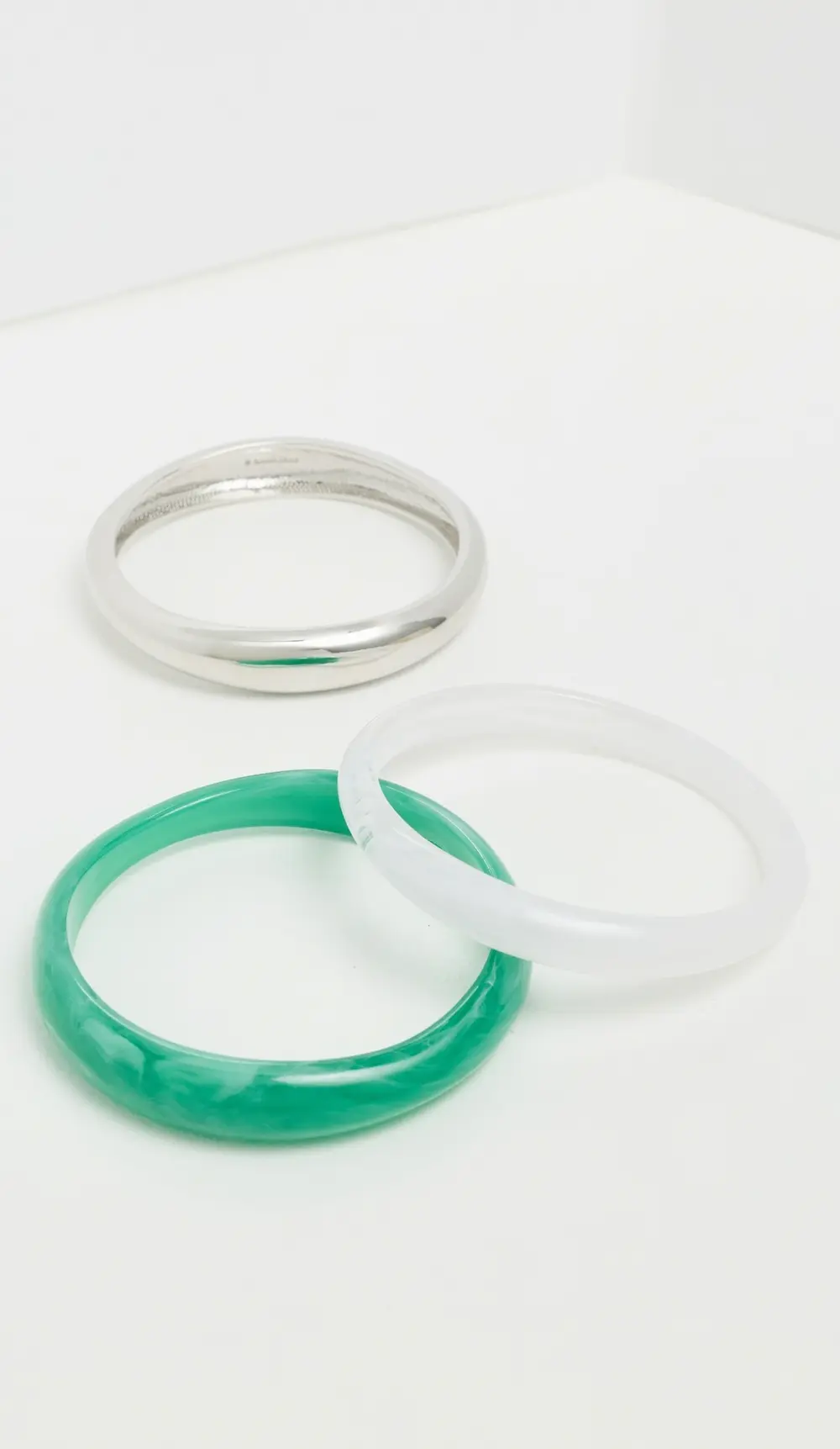 BaubleBar Raven Resin Bangle Set