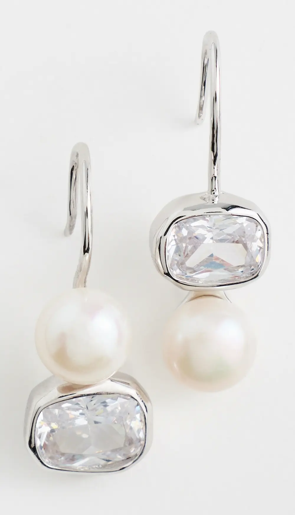 SHASHI Clemence Reverse Stud