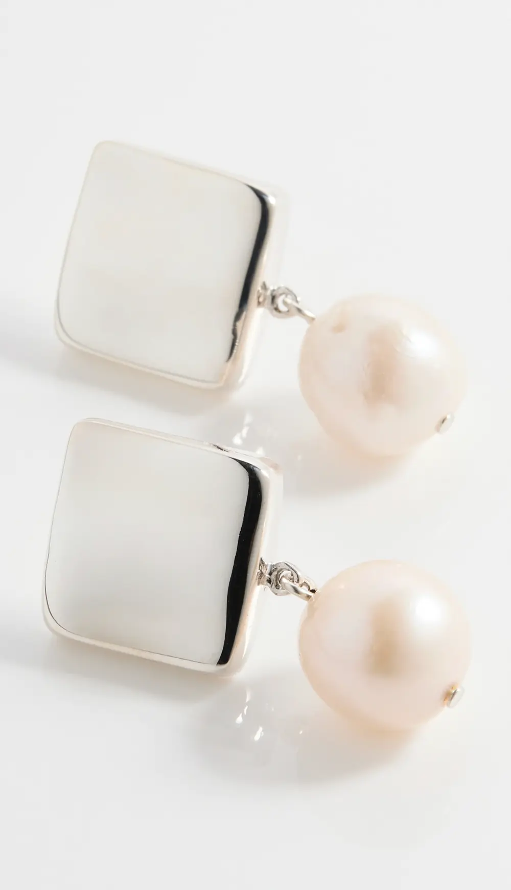 AGMES Small Baroque Luca Earrings