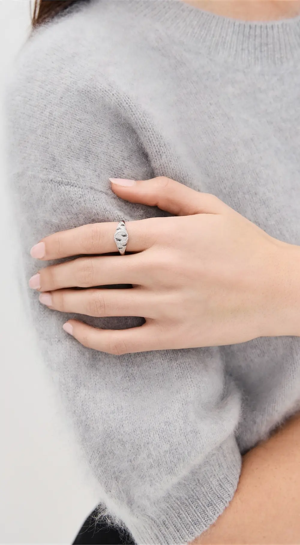 Yvonne Leon Baby Chevaliere Ovale Zebre Ring