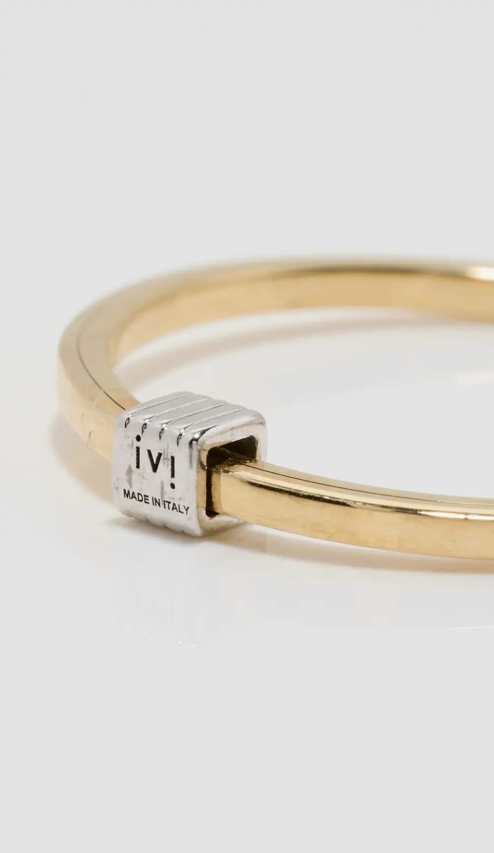 IVI Los Angeles 18k Gold Joia Slim Hoops