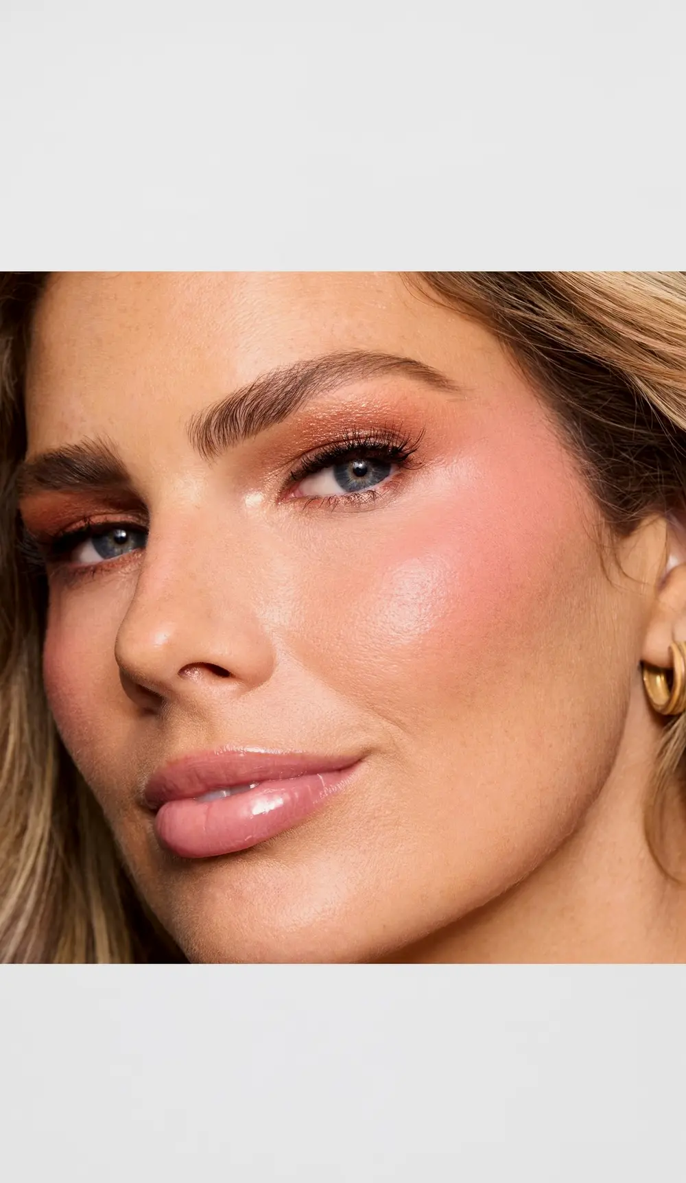 LAWLESS The Dreamy Daisy Duo