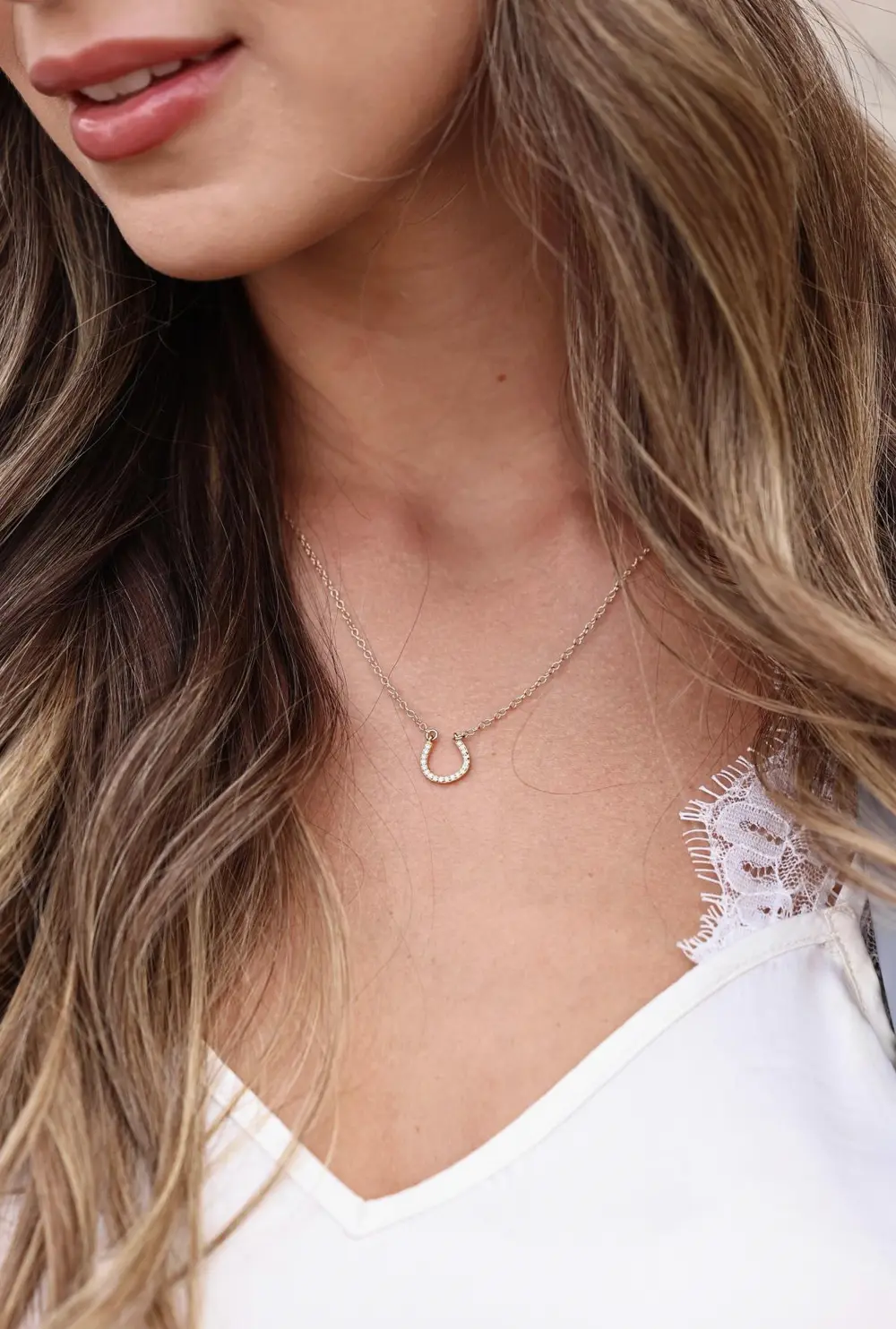 Horseshoe Pave Necklace - Gold