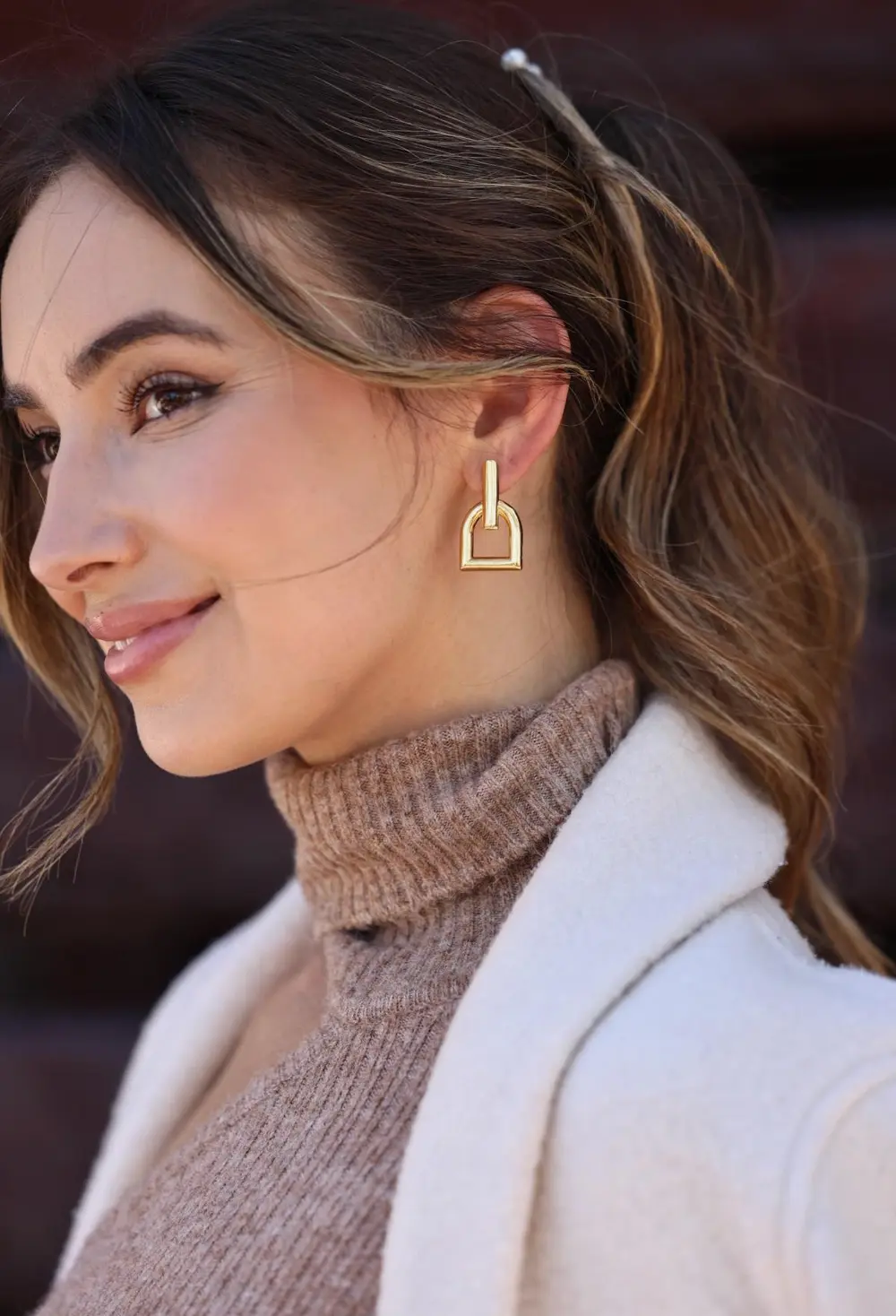 Hallie Stirrup Earrings - Gold