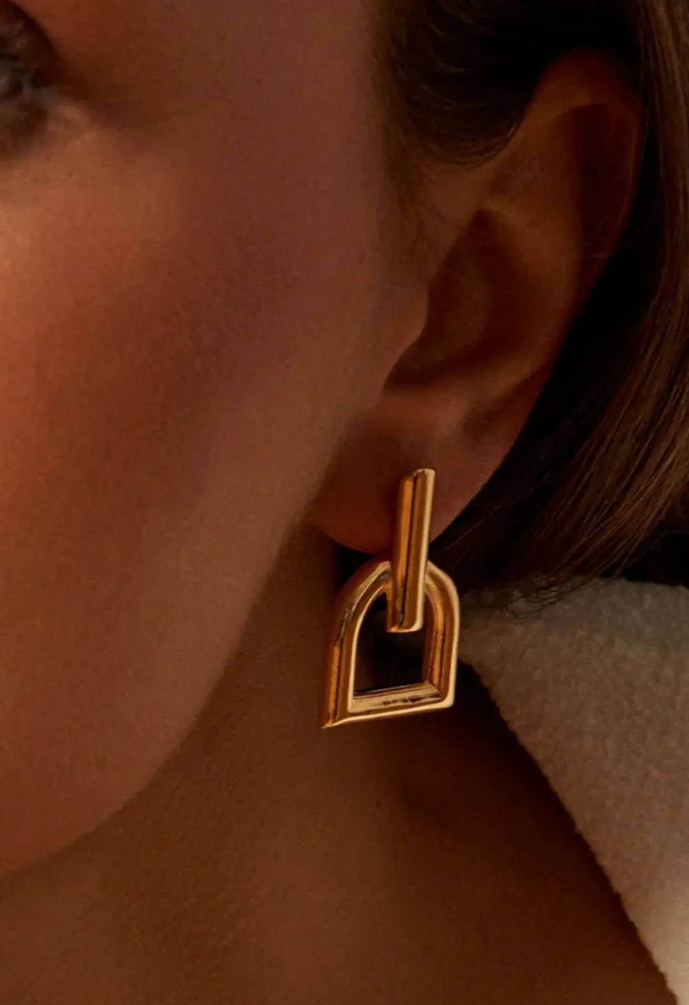 Hallie Stirrup Earrings - Gold