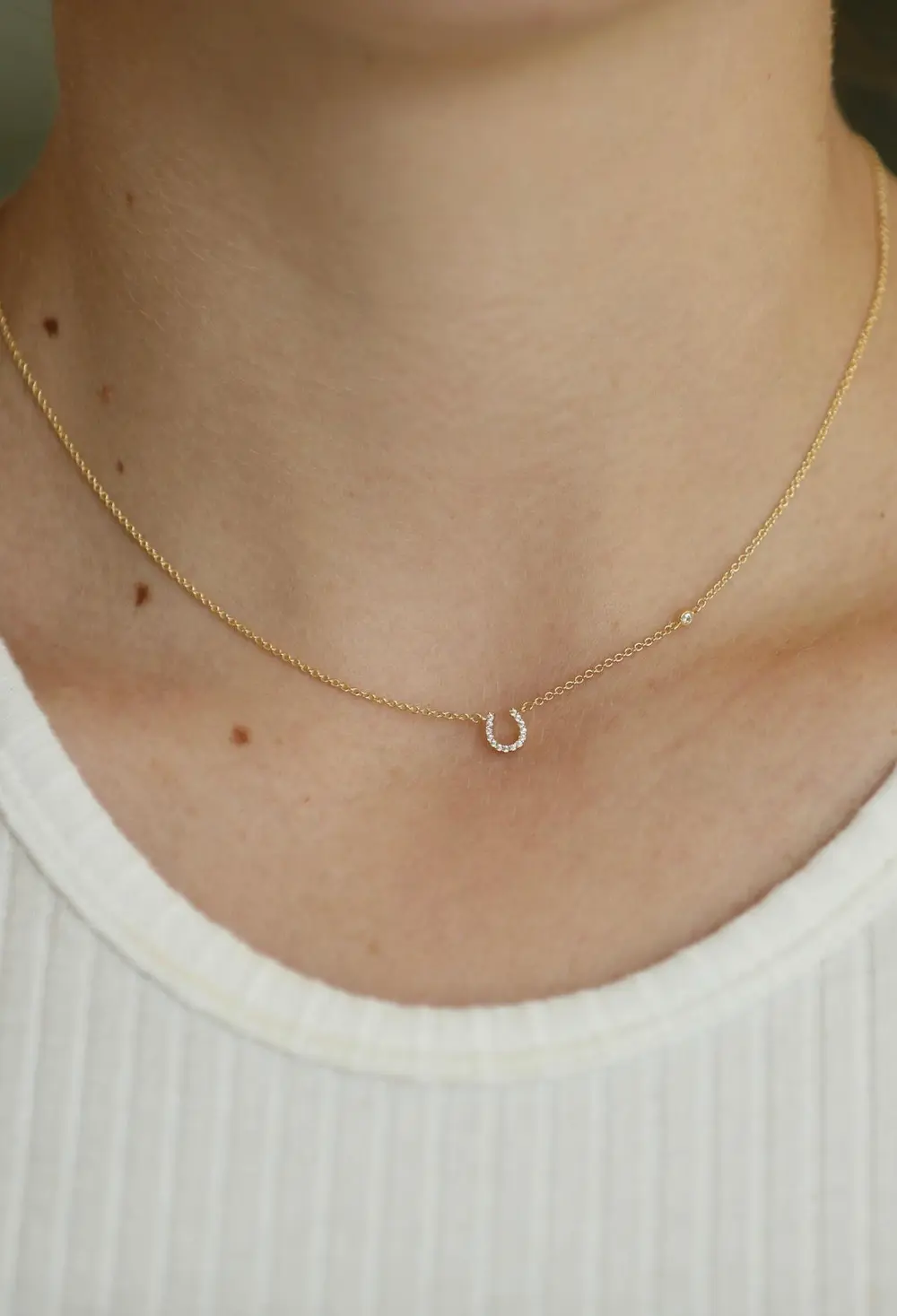 Gemma Horseshoe Necklace - Gold