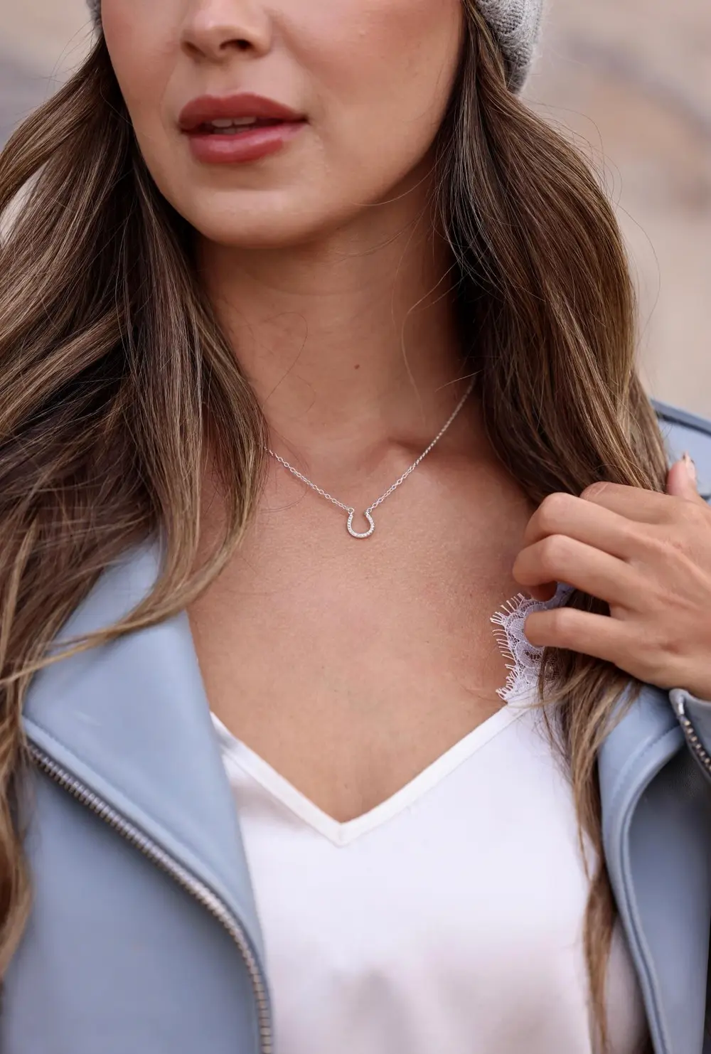 Horseshoe Pave Necklace - Silver