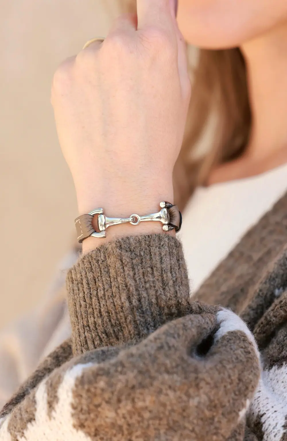 Alba Snaffle Bracelet - Taupe