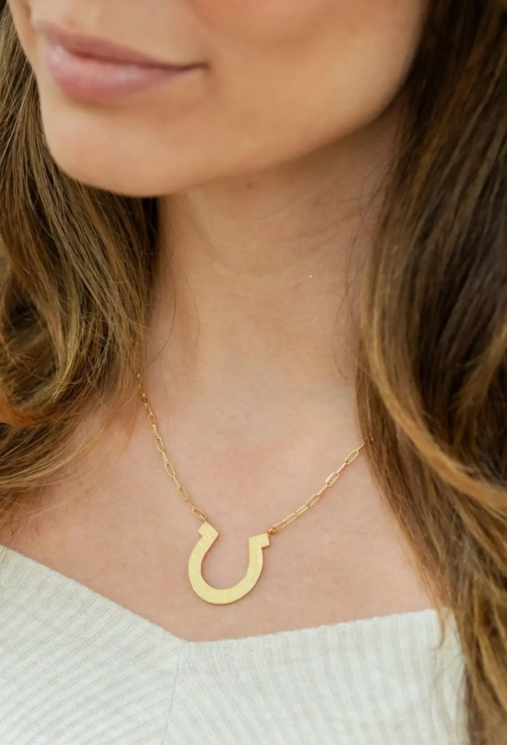 Valenci Horseshoe Necklace - Gold