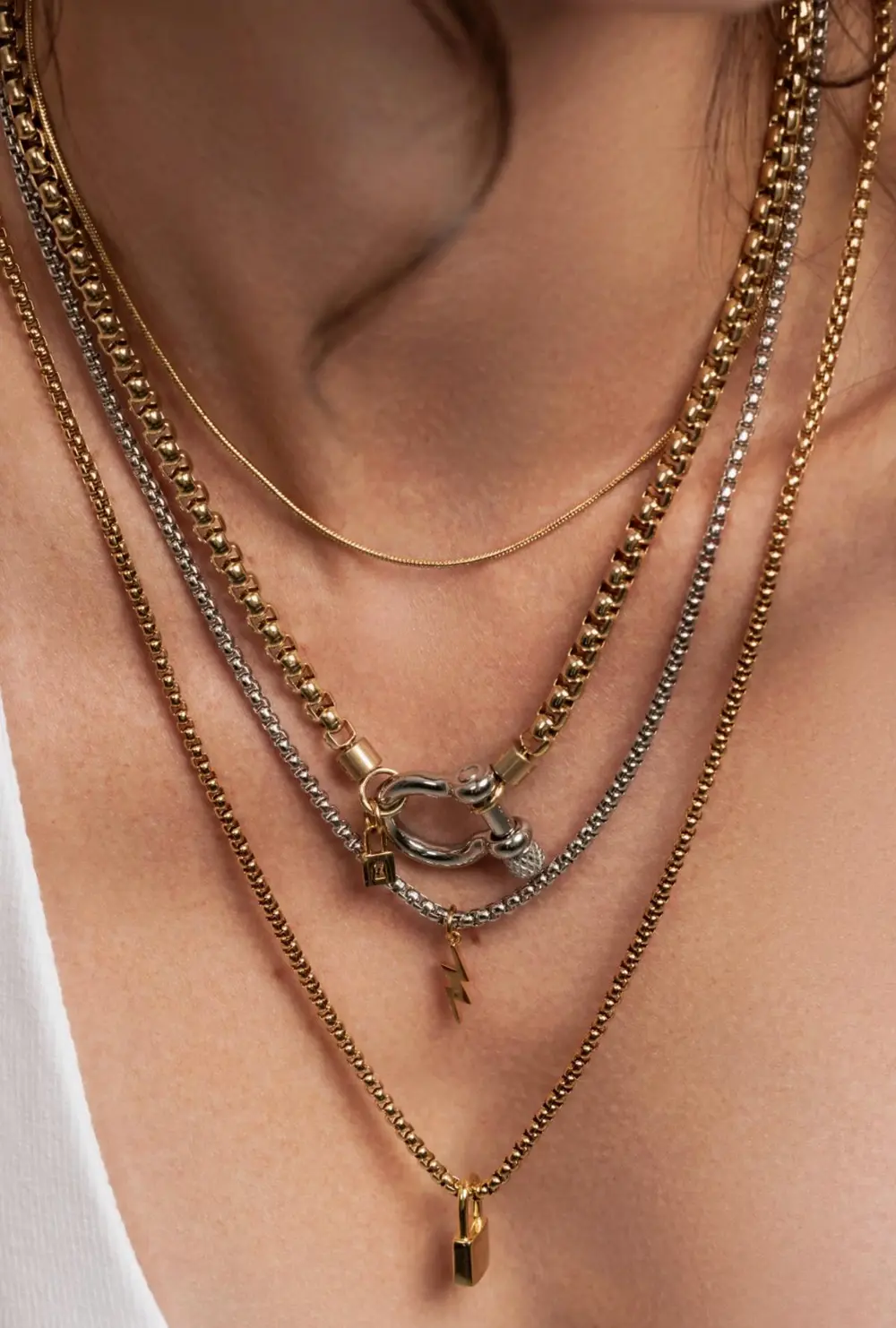 Herradura Lock Layered Necklace Set