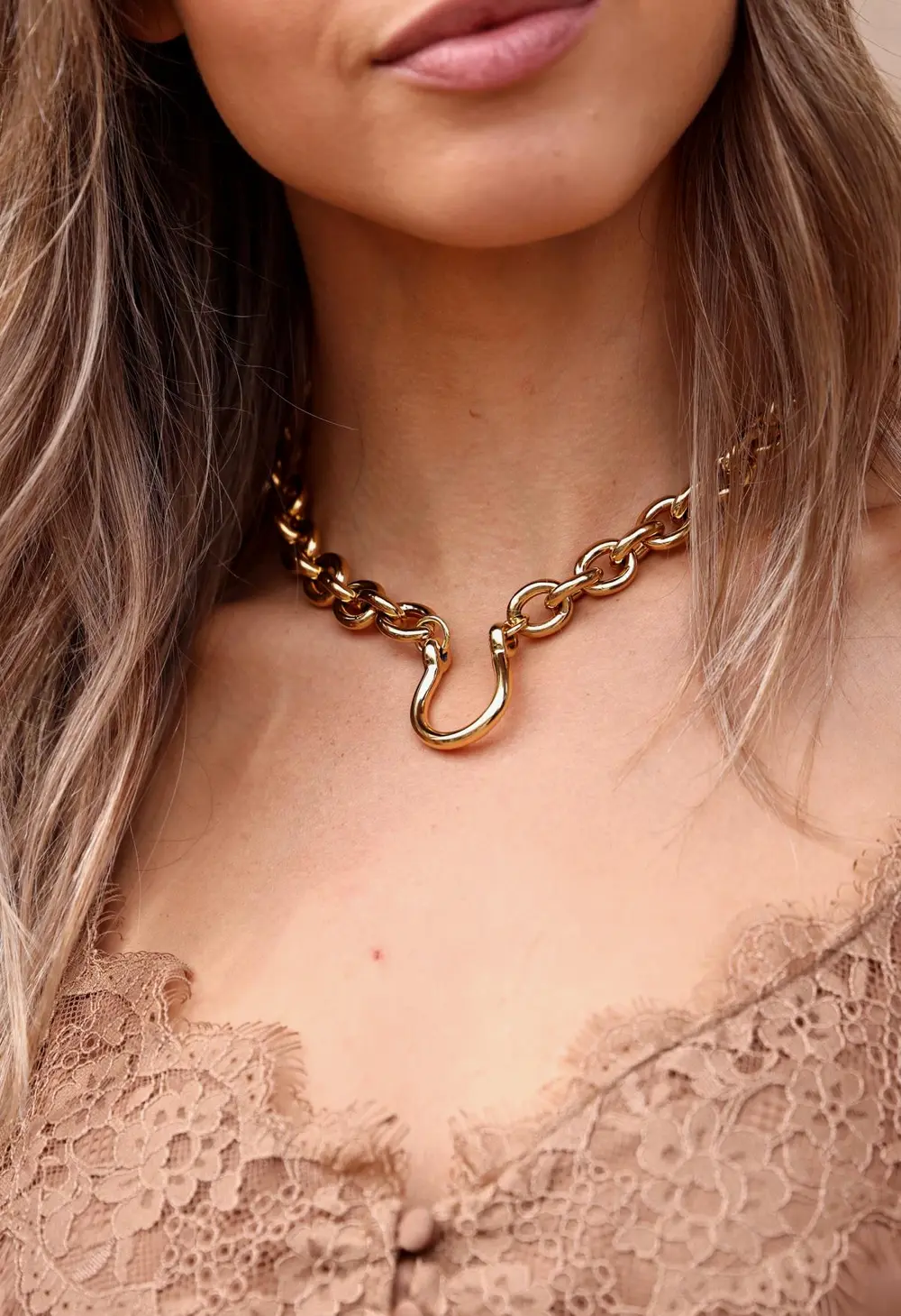 Dreamer Horseshoe Necklace