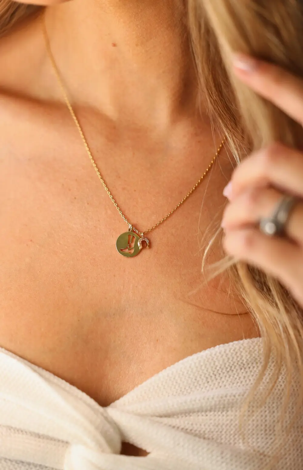 Nellie Horseshoe Necklace - Gold
