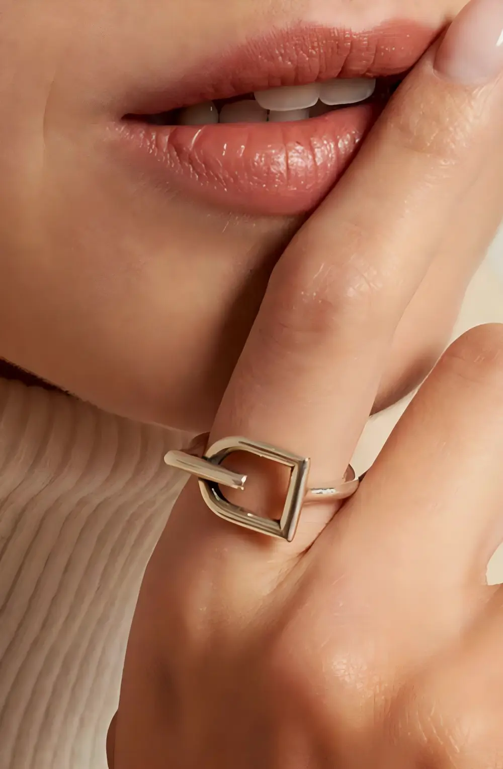 Hallie Stirrup Ring - Silver
