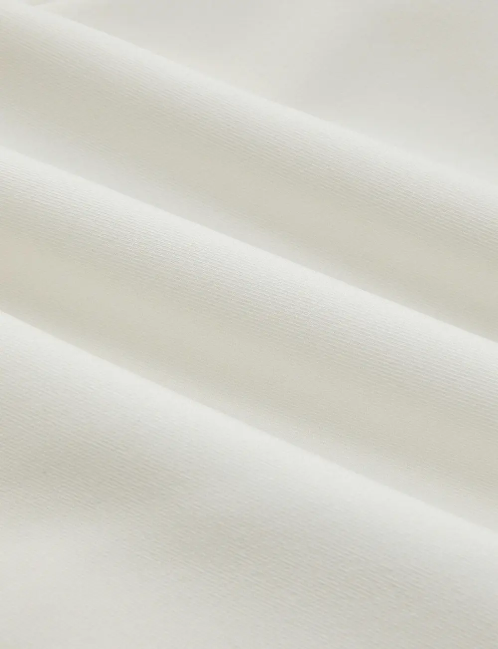 Contrast Lace Trim Mid-Waist Shorts