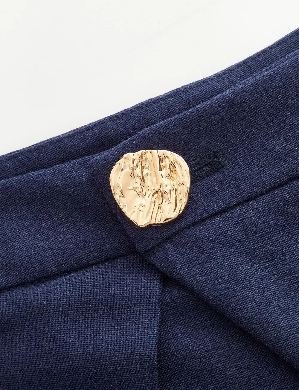 Embossed Button Pleated Skort