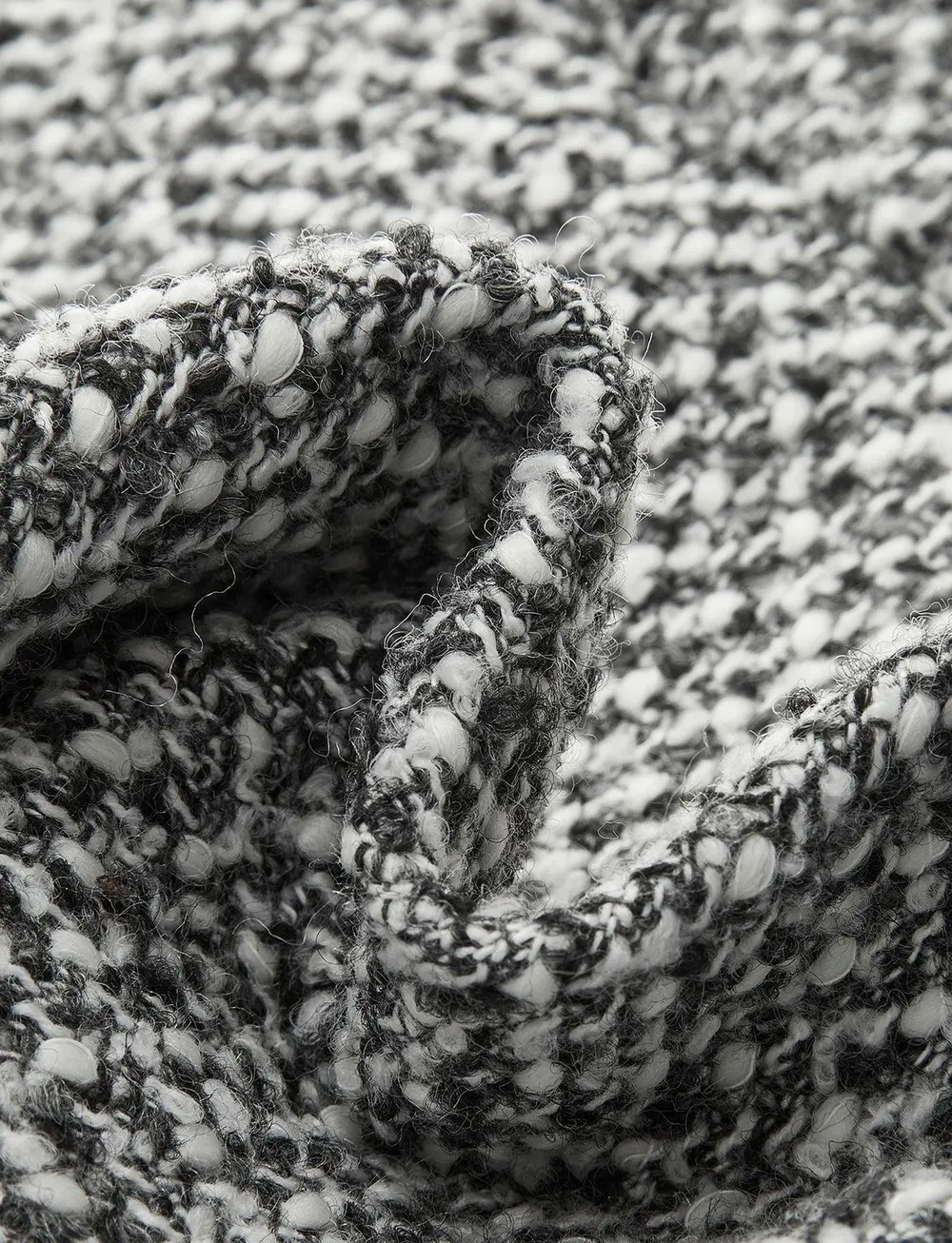 Wool-Blend Tweed Pockets Shorts