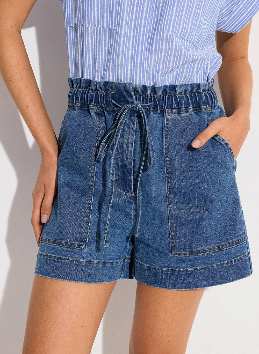 Denim Elastic-Waist Shorts with Drawstring