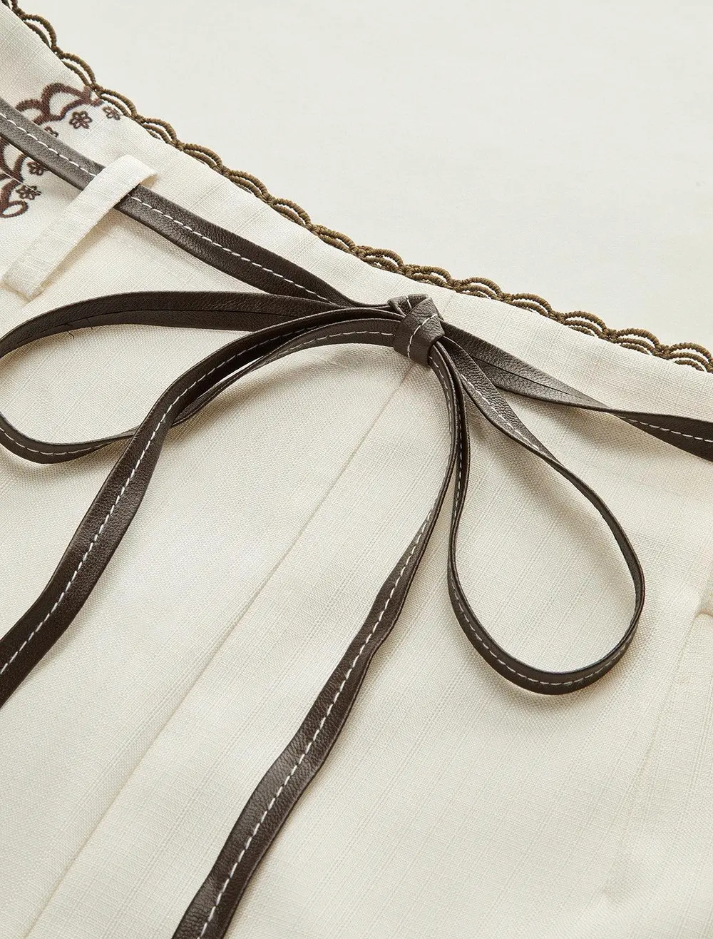 Floral Printed Suit Shorts with Lace Trims and Belt