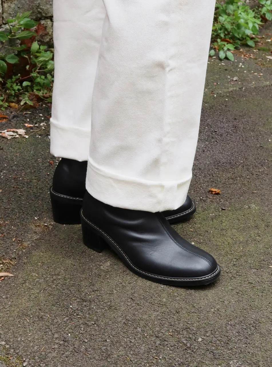 NEUTE X SOJEANNE Urban Ankle Boots [Black/Brown]