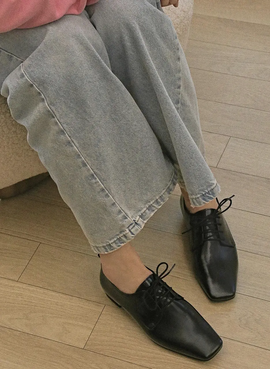 Classic Oxford 2cm Heel Loafer