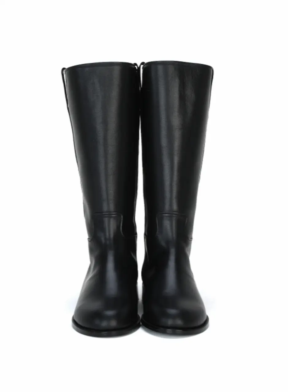 Calf-High Leather Boots (Black)