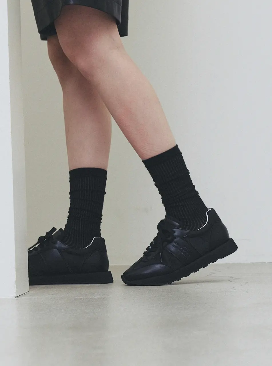 Pureline Runner Sneakers (EO2510)