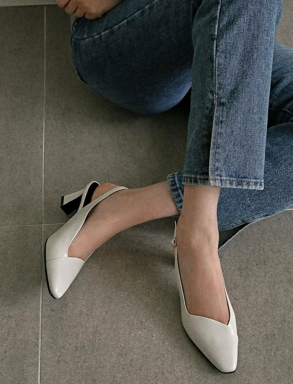 1976 Eva Slingback Heel Pumps