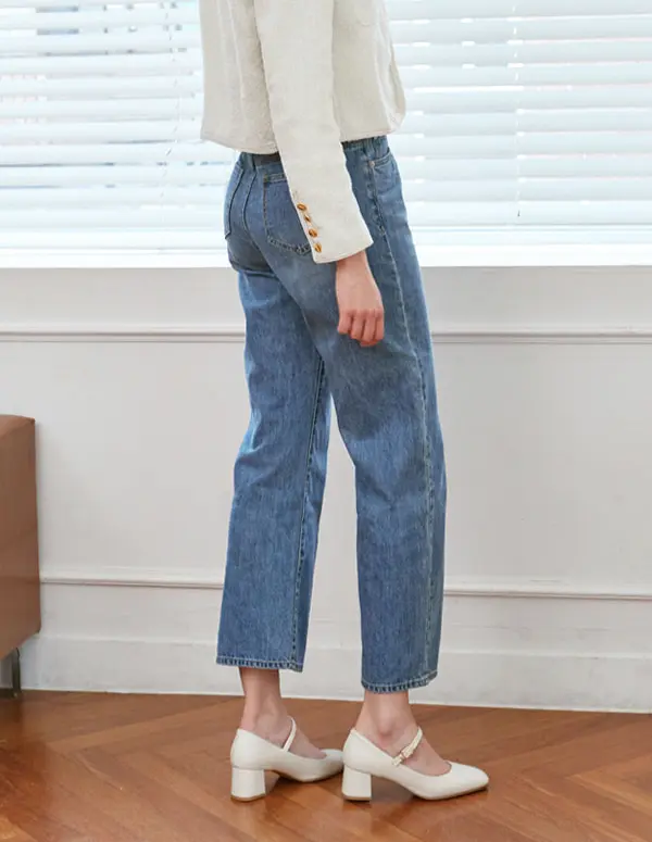 Romantic Strap Mary Jane Pumps