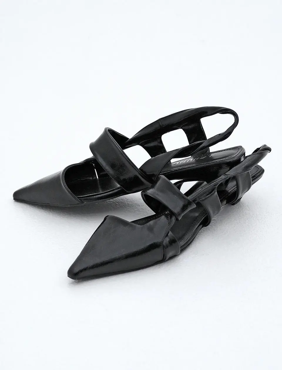 Andersen Point Slingback Pumps [Black]