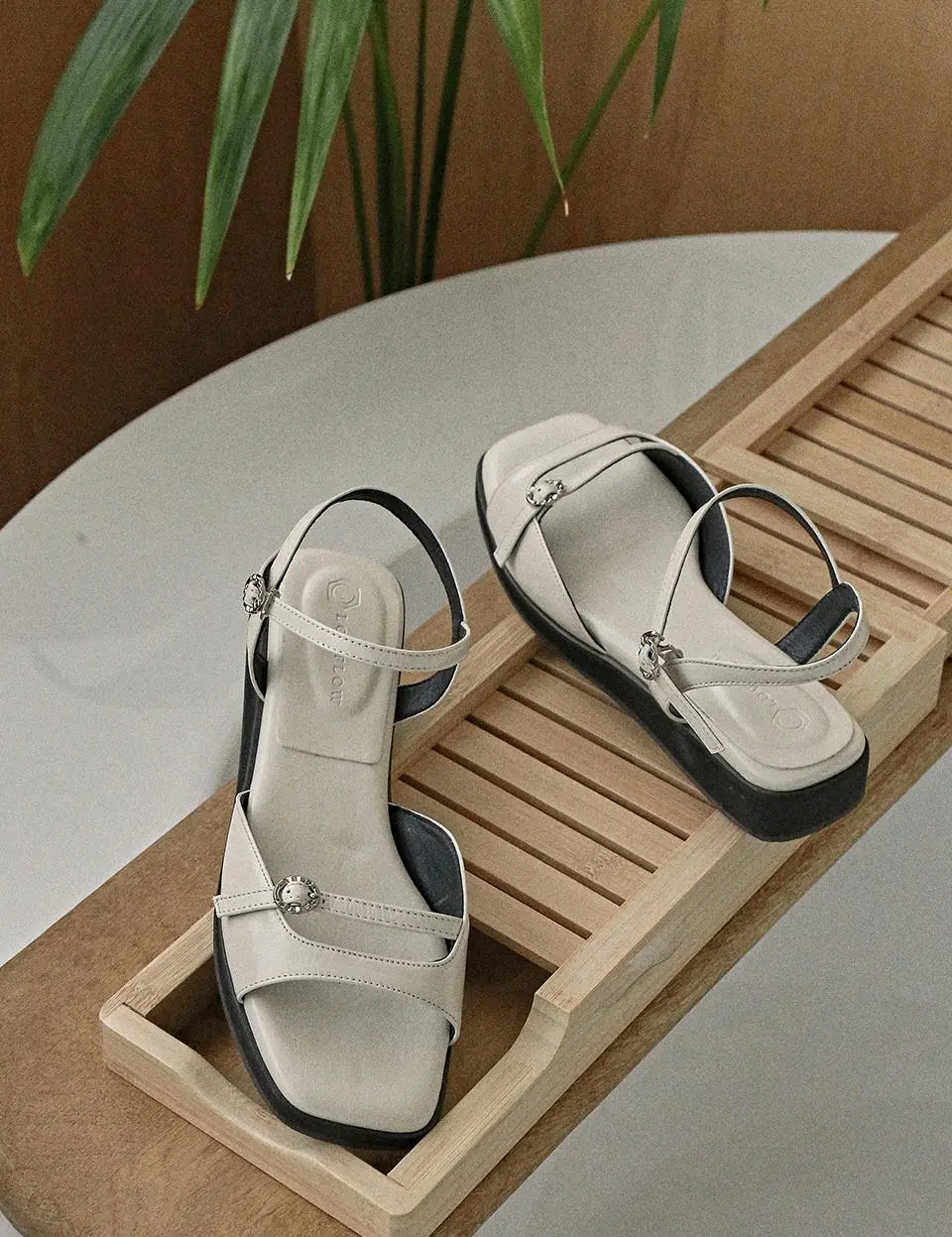 1934 Mua Strap Platform 2cm Sandals