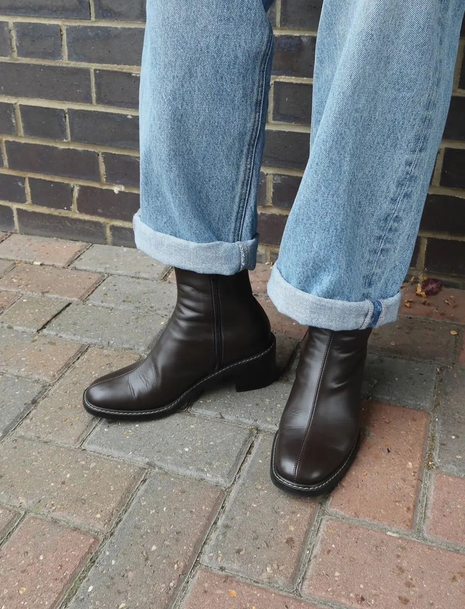 NEUTE X SOJEANNE Urban Ankle Boots [Black/Brown]