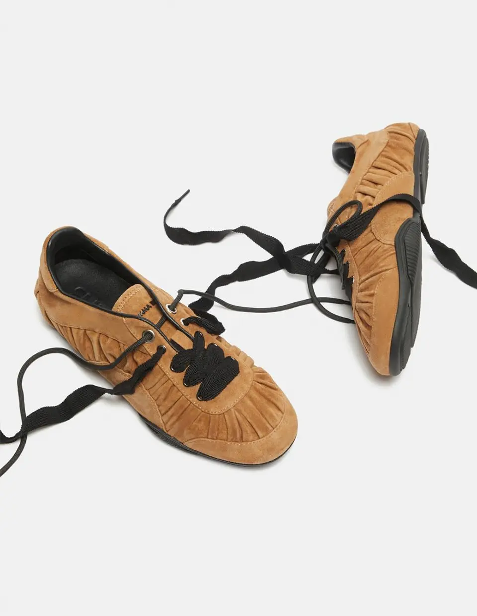 Curtain Call Shrring Sneakers [Brown] (DG4DA25512BRN)