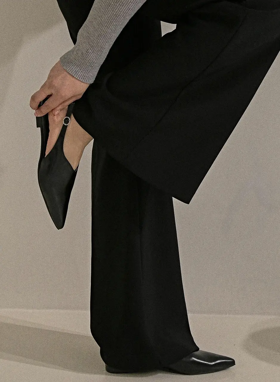 A205J Saint Slingback Flatshoes