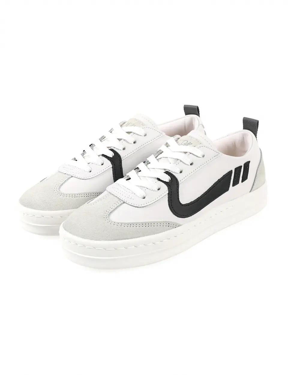 Signature Connie Plain Sneakers - White Black