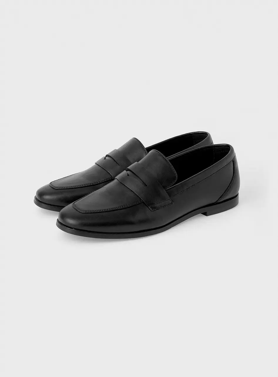 Pointed Classic Loafer [2colors]