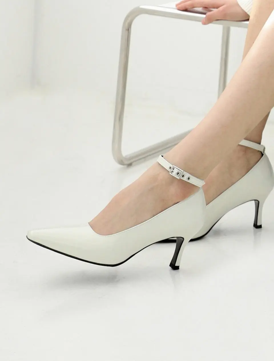 Punching 7cm Pumps (LC212)